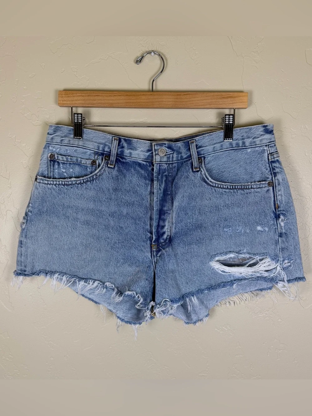 AGOLDE Parker Distressed Denim Cutoff Shorts Light Wash 100% Organic Cotton 30
